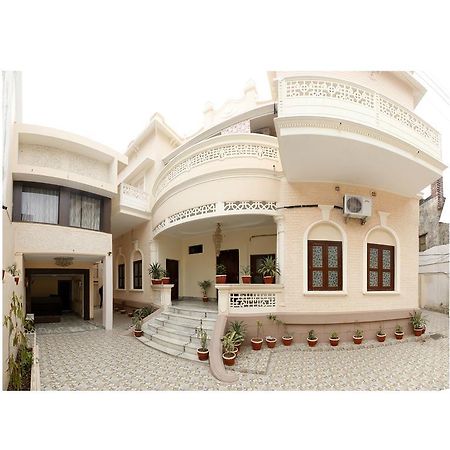 Shree Ganesha Palace Near Kashi Vishwanath Temple Варанаси Екстериор снимка