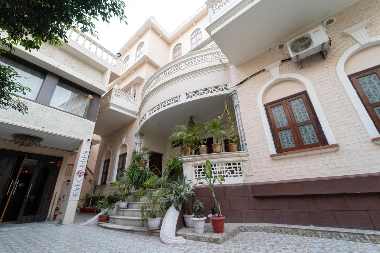 Shree Ganesha Palace Near Kashi Vishwanath Temple Варанаси Екстериор снимка
