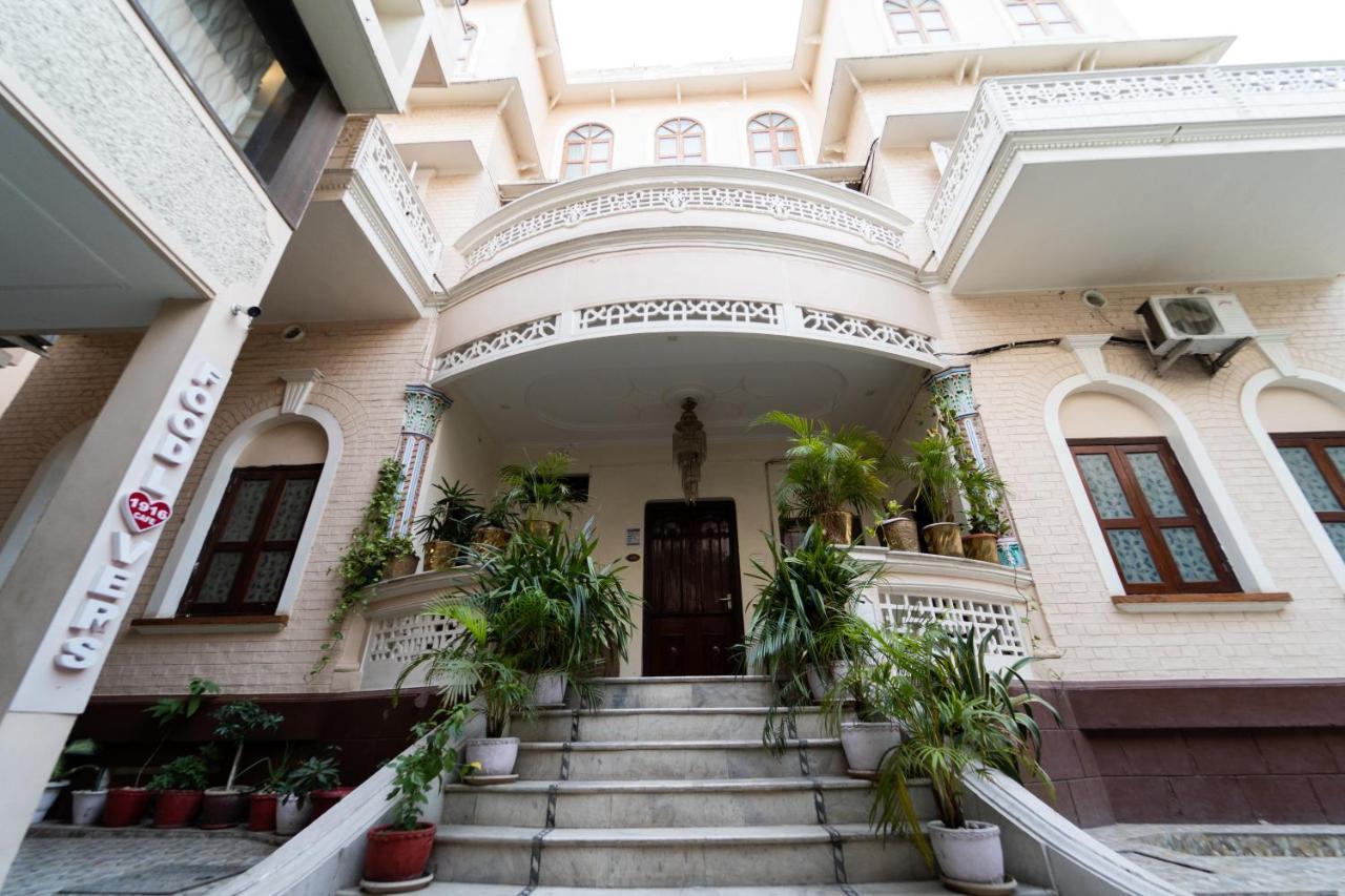 Shree Ganesha Palace Near Kashi Vishwanath Temple Варанаси Екстериор снимка